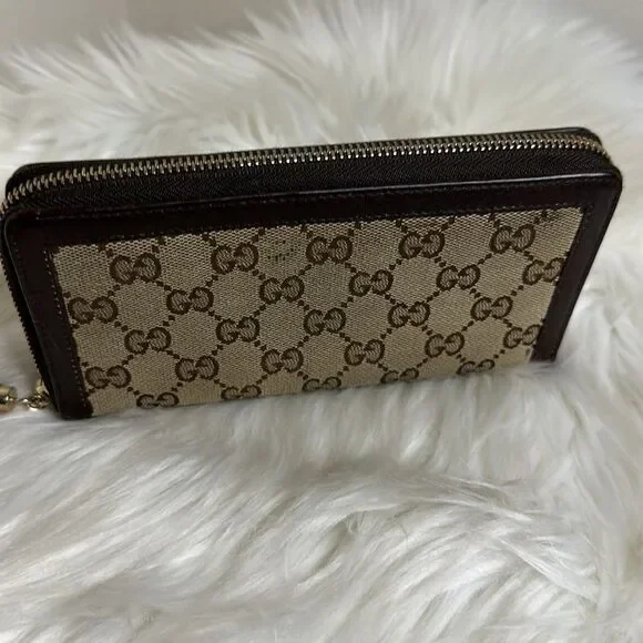💯Authentic Gucci Zipped Long Wallet 🍀 - Picture 12 of 16